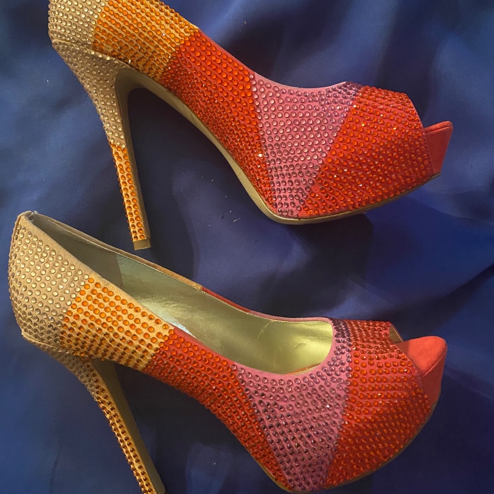 Enzo Angiolini Rhinestone Tonell Pumps - Picture 2 of 6